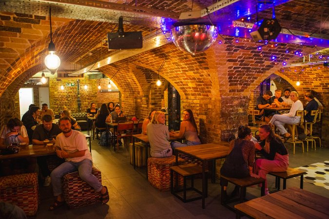 WomBAR London enjoy the music, food and venue